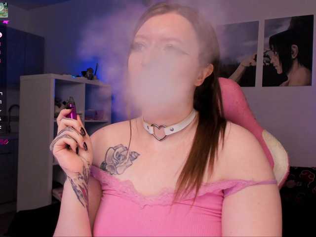 写真 KarolinaQueen @remain For gaming videocard ♡ Wish the best mood to you ♡ Lovens from 2tk, before pvt tip 200tk and write in pm ♡ I make hot shows, like to communicate and play in Mobile Legends