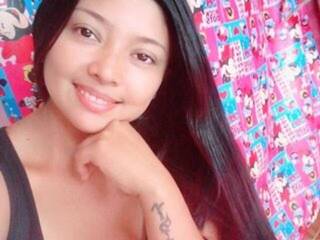 エロティックなビデオチャット KARYAASH