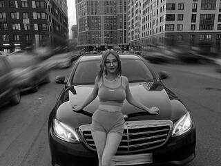 エロティックなビデオチャット KARYY