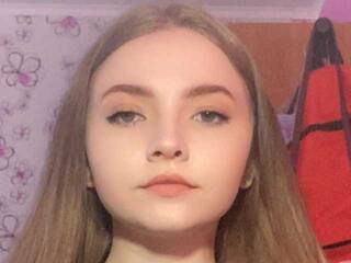 エロティックなビデオチャット KatarinaLITTLE