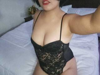 エロティックなビデオチャット KateInara