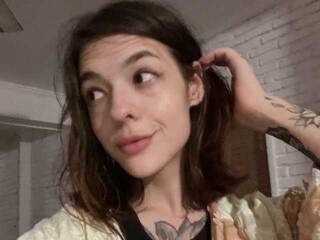 エロティックなビデオチャット KateKollins