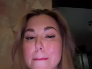 エロティックなビデオチャット KateMiddleton