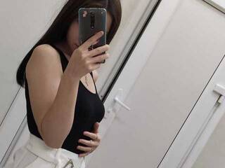 エロティックなビデオチャット MalishkaGo