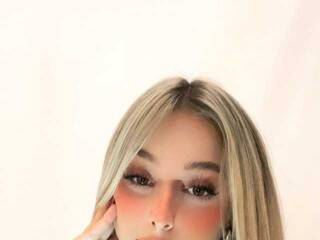 エロティックなビデオチャット katmiss25