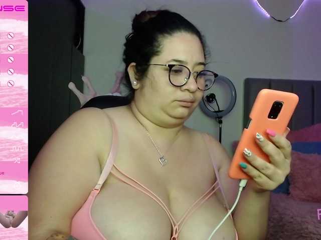 ブロードキャストスクリーンショット katrina-boobs
