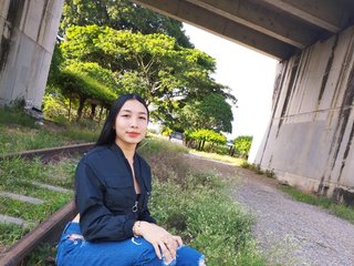 エロティックなビデオチャット KattiReyes