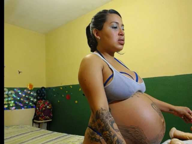 写真 kellylatinhot pregnancy