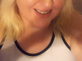 エロティックなビデオチャット KelseyDevine