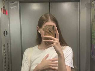 エロティックなビデオチャット Ketttya