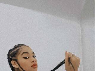 エロティックなビデオチャット KILLAEBONY