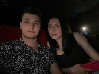 エロティックなビデオチャット kim69allan