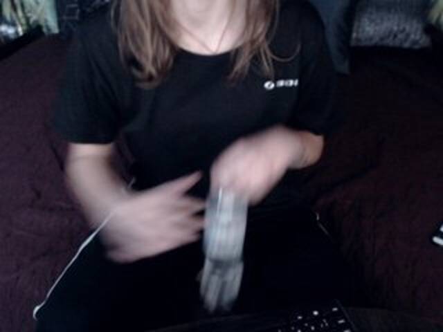 ブロードキャストスクリーンショット KimCarter