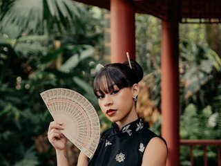 エロティックなビデオチャット kimhilton-