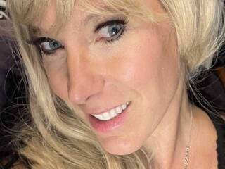 エロティックなビデオチャット KinkeeKitty