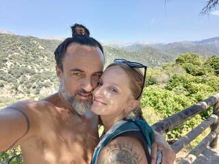 エロティックなビデオチャット KinkyCommune