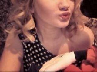 エロティックなビデオチャット kiro4kalux