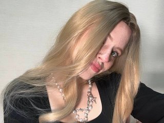 エロティックなビデオチャット LizaKisses
