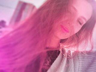 エロティックなビデオチャット KittyTempreXXX