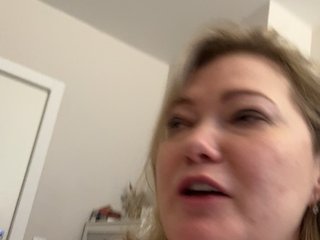 エロティックなビデオチャット KlavaDavai