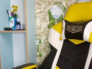 エロティックなビデオチャット Miss_Boobs2025