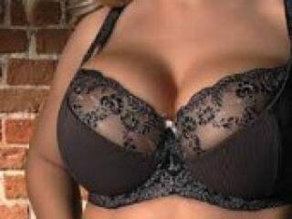 エロティックなビデオチャット kortneylove