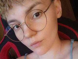 エロティックなビデオチャット Krisfff