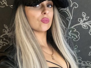 エロティックなビデオチャット KrisKoskina