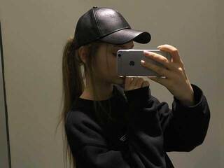 エロティックなビデオチャット KristaJoy