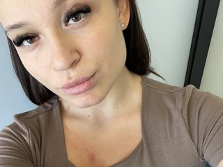 エロティックなビデオチャット kristinkasiii