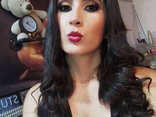 エロティックなビデオチャット KristyDarlin1