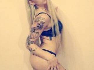 エロティックなビデオチャット kuklaavodka