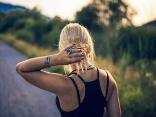 エロティックなビデオチャット LadyMiaa