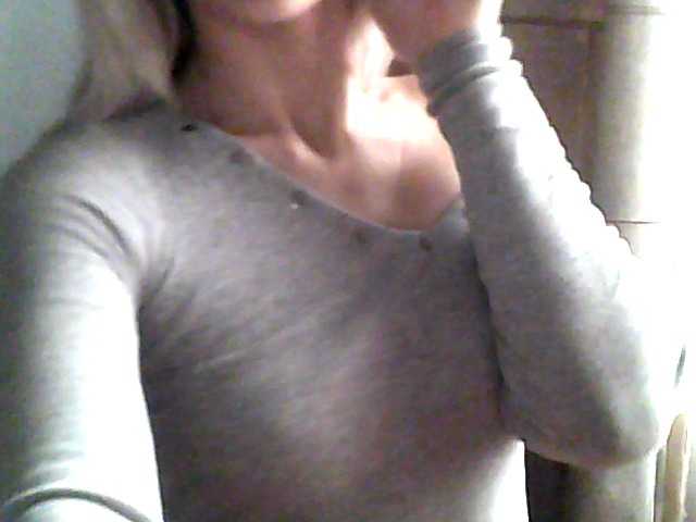 ブロードキャストスクリーンショット ladyyana