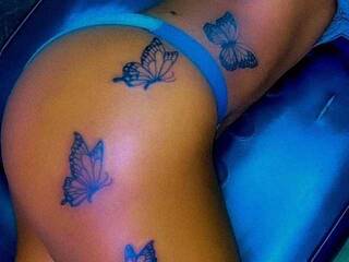 エロティックなビデオチャット LalaKisses