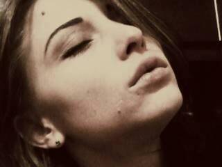 エロティックなビデオチャット lale4ka24