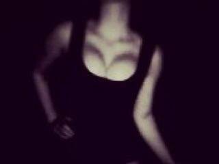 エロティックなビデオチャット lama01