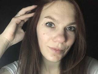 エロティックなビデオチャット Alice_q