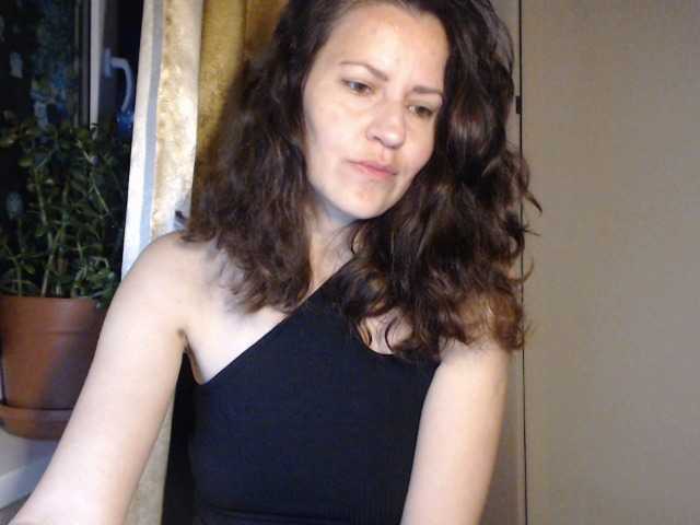 ブロードキャストスクリーンショット Larianna