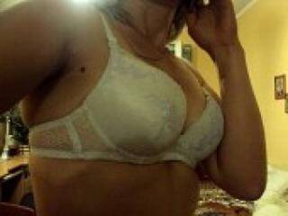 エロティックなビデオチャット laska17