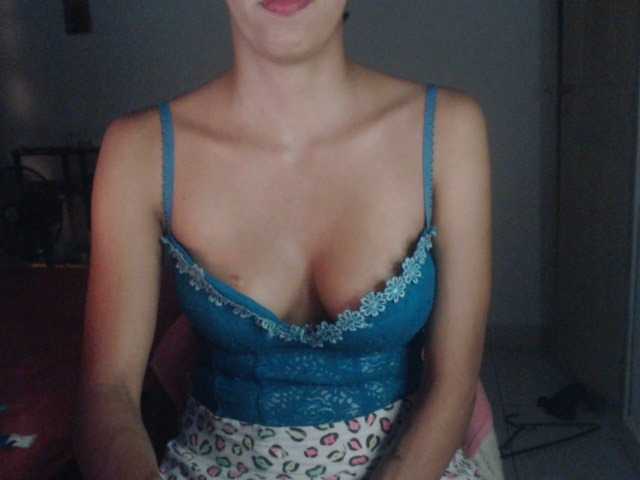 写真 laura-latin Hi I'm angel, my goal is a #blowjob with lots of #saliva, I'm #new here and I'm looking for my #daddysgirl to give me lots of #milk 300 tokes goal