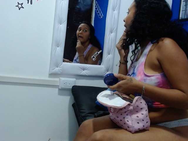 ブロードキャストスクリーンショット LauraByB