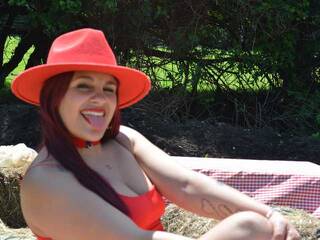 エロティックなビデオチャット LaylaAlabi