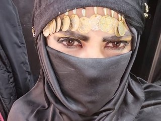 エロティックなビデオチャット LaylaMustafa