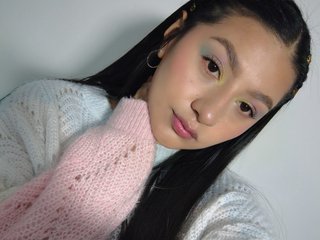 エロティックなビデオチャット Leah-cyrus