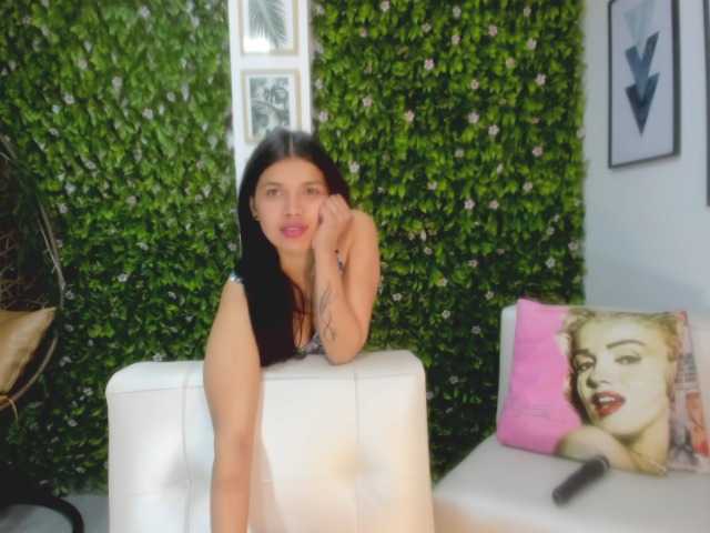 ブロードキャストスクリーンショット LeahScott