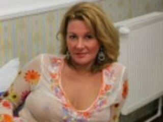 エロティックなビデオチャット lenok30285