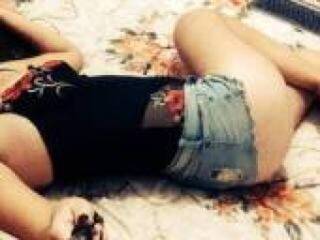 エロティックなビデオチャット lenusik97