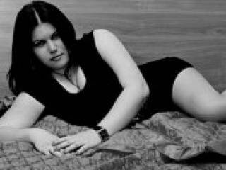 エロティックなビデオチャット leonasweet