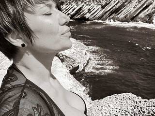 エロティックなビデオチャット LeraStar